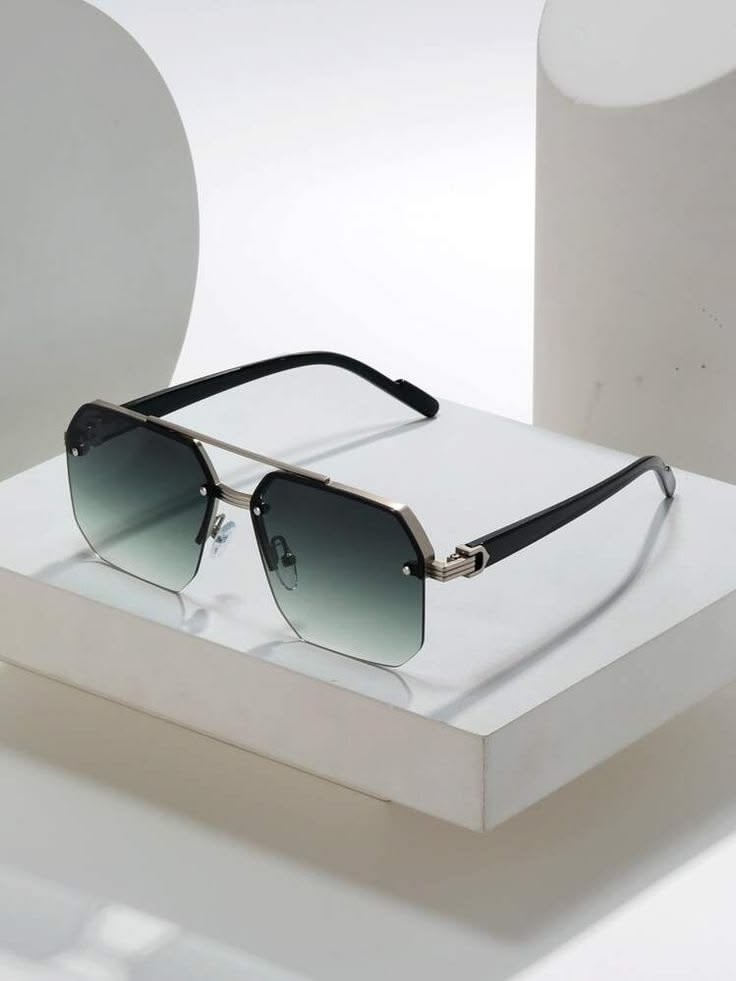 Stylish sunglass