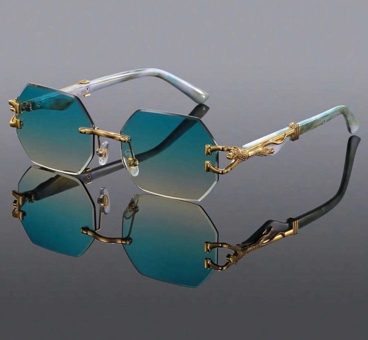 Stylish sunglass